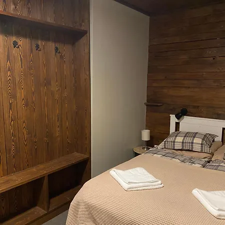 بيت للعطل Bouda Sestidomi Strážné